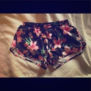 Old Navy Active running shorts